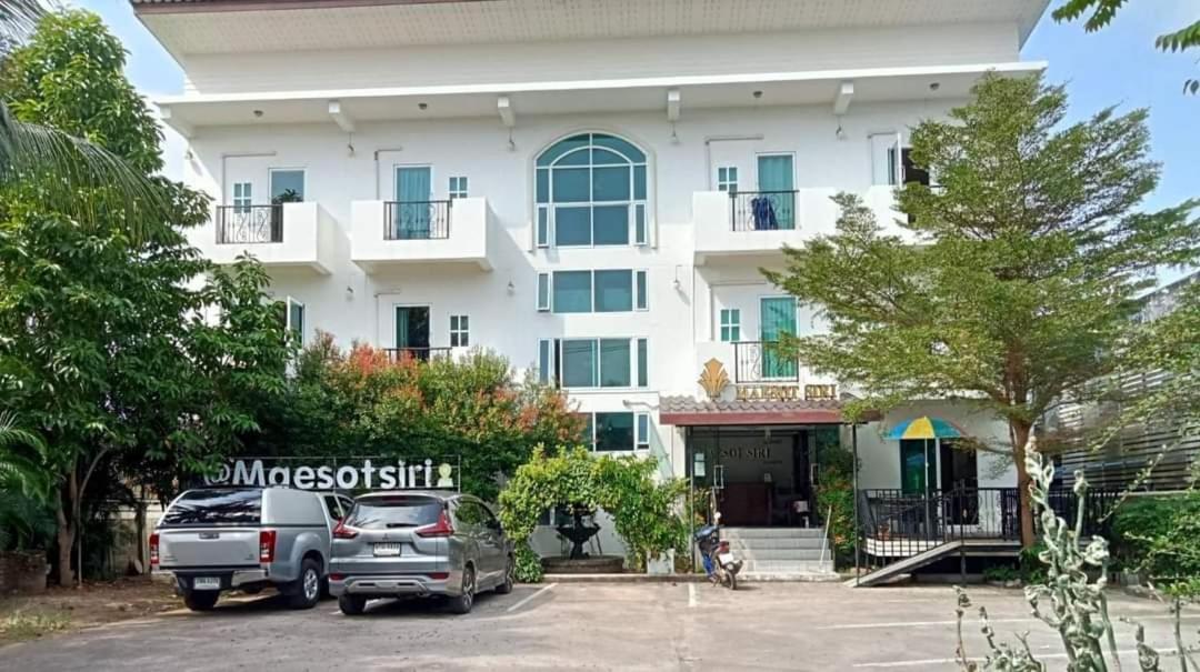 Hotel Maesot Siri Mae Sot Zewnętrze zdjęcie