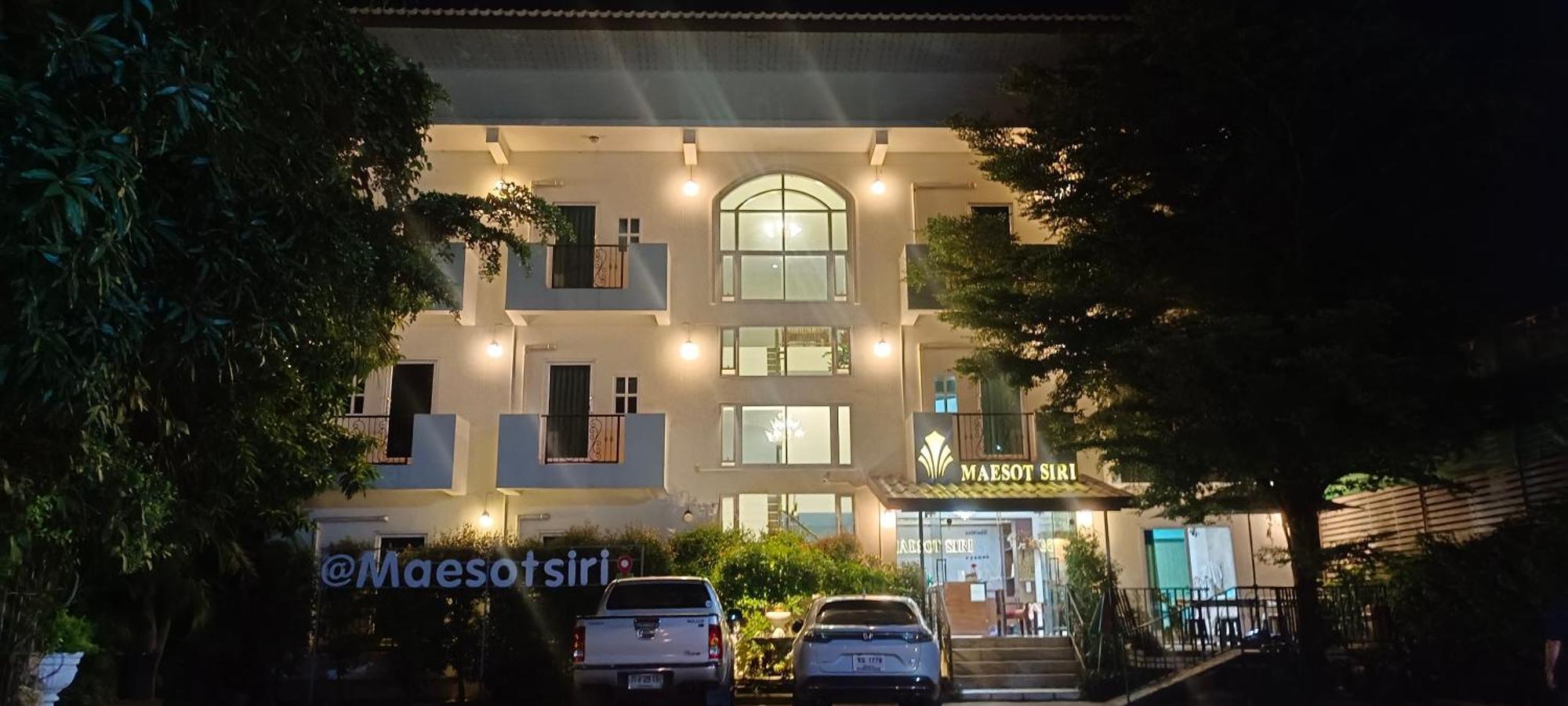 Hotel Maesot Siri Mae Sot Zewnętrze zdjęcie